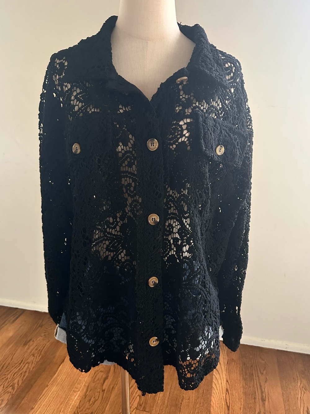 BiBi Black Lace Crochet Button Front Shacket Cardigan Women’s Large